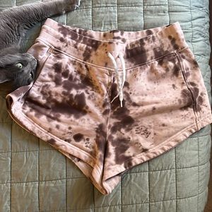 Lululemon Inner Glow High Rise Short (Marble Dye Silky French Press)